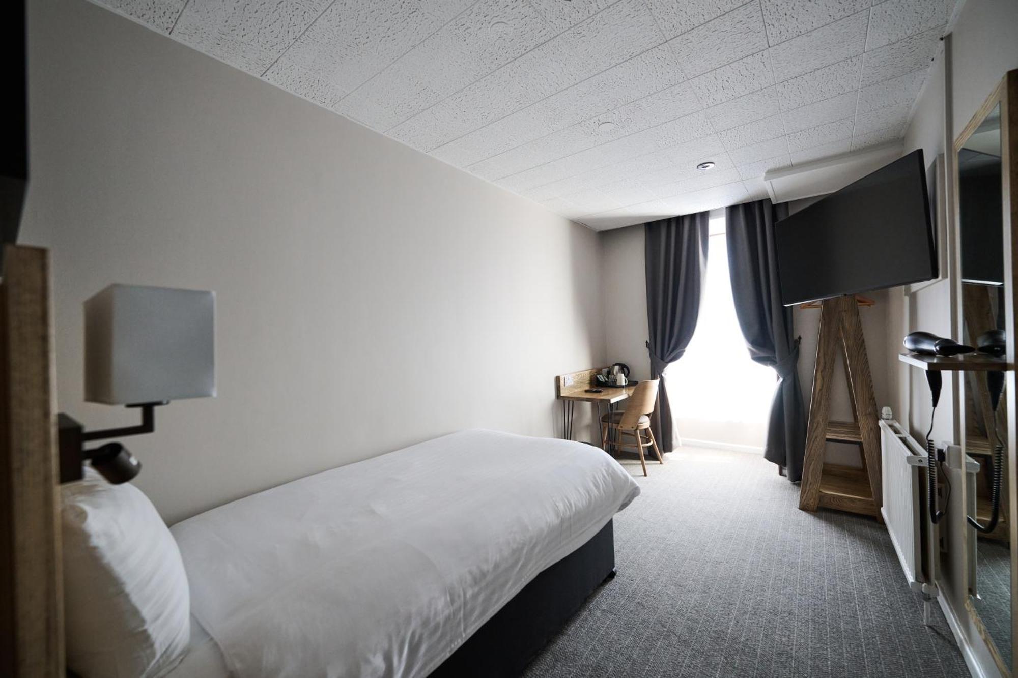White Hart, Exeter By Marston'S Inns Экстерьер фото